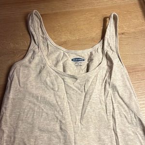 Old navy beige tank size XS in women